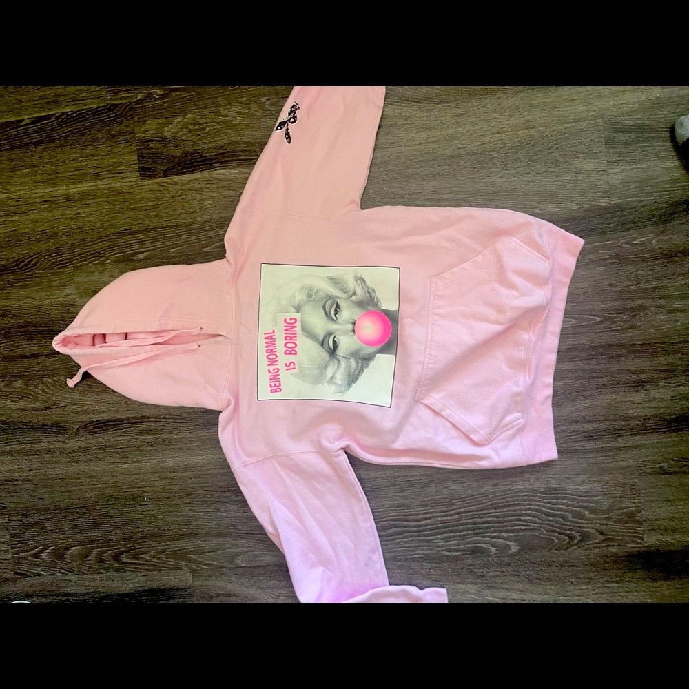 Marilyn Monroe pink sweater